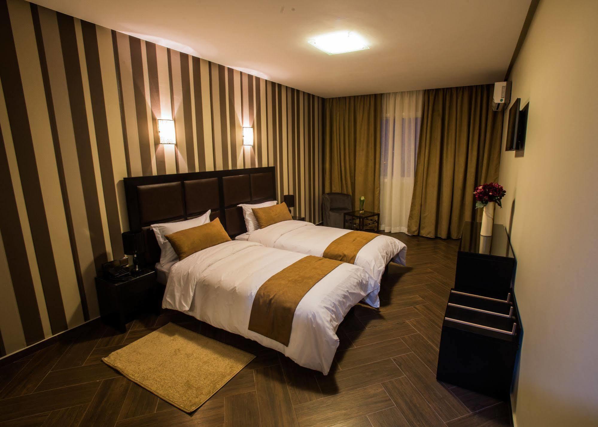 Hotel Swani Meknes Exterior photo